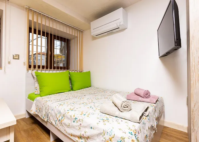 Lejlighed Tiny Secret Place Next To Mu With Private Parking Plovdiv