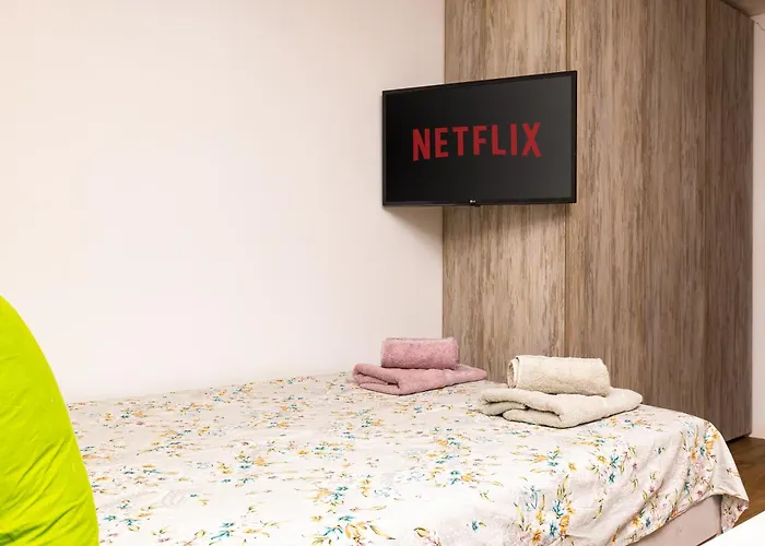 Tiny Secret Place Next To Mu With Private Parking Lejlighed *