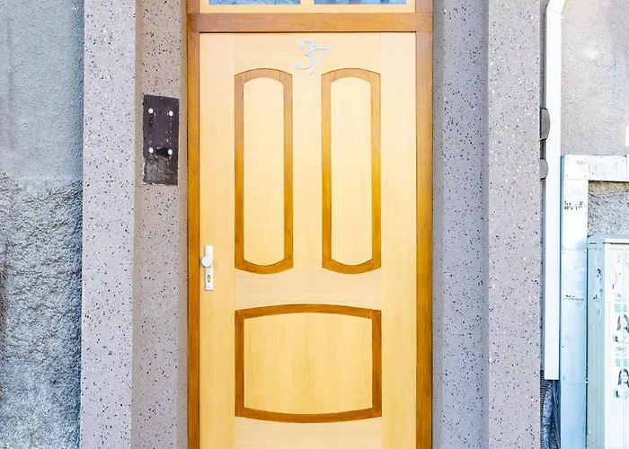 Tiny Secret Place Next To Mu With Private Parking Lejlighed *