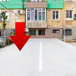Апартамент Tiny Secret Place Next To Mu With Private Parking