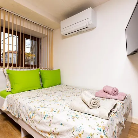 公寓 Tiny Secret Place Next To Mu With Private Parking 普罗夫迪夫