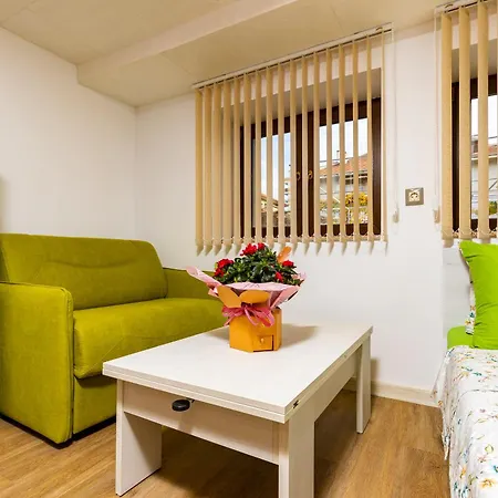 Apartament Tiny Secret Place Next To Mu With Private Parking