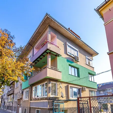 Tiny Secret Place Next To Mu With Private Parking プロヴディフ