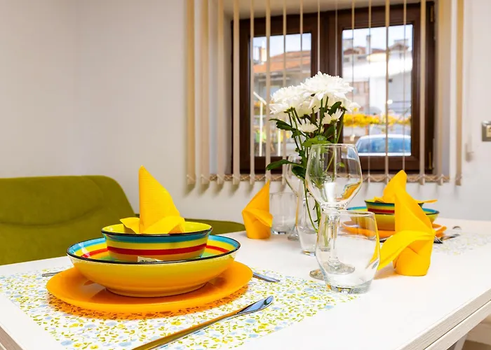 Tiny Secret Place Next To Mu With Private Parking * 普罗夫迪夫